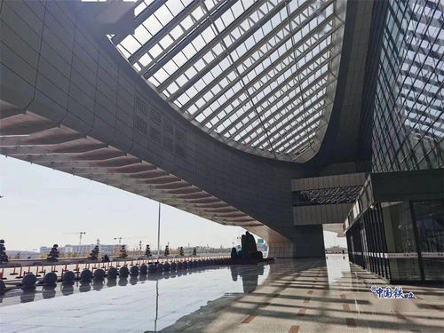 沉浸式体验赣深高铁 沿途风光与车站特色探秘